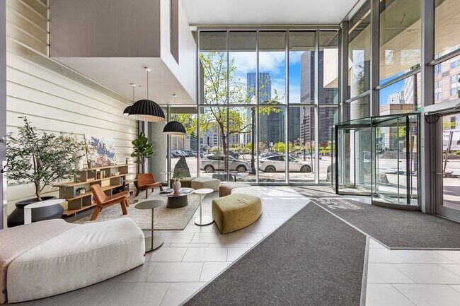 Foto del edificio - 235 W Van Buren St