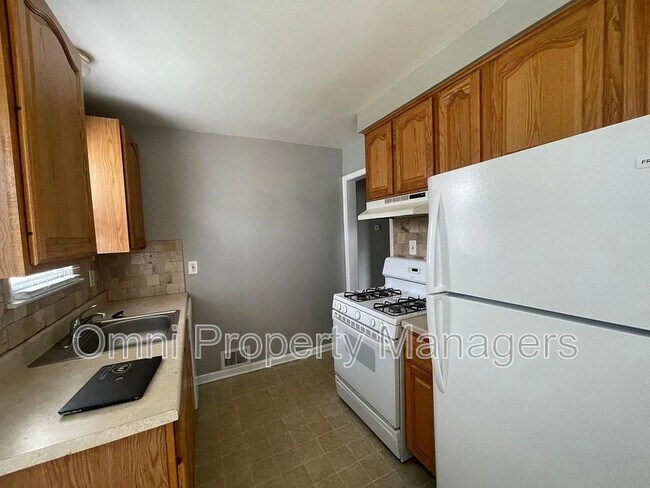 Foto del edificio - 21794 Lambrecht Ave