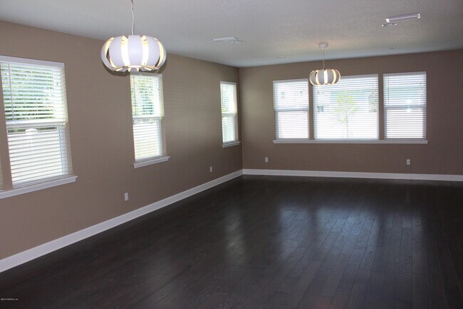 Foto del edificio - 4088 Coastal Ave