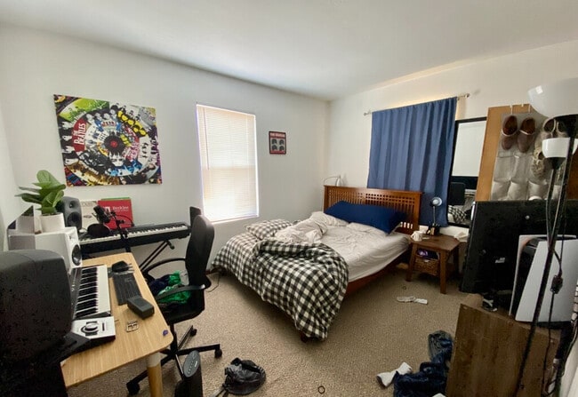 Building Photo - 99 Sheridan St