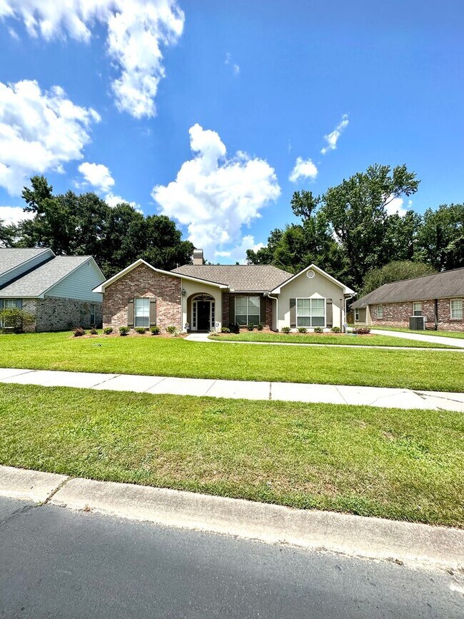 Foto del edificio - 11821 Thornberry Ln