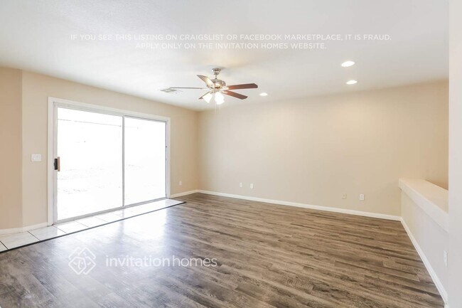 Foto del edificio - 8637 W Gilmore Ave