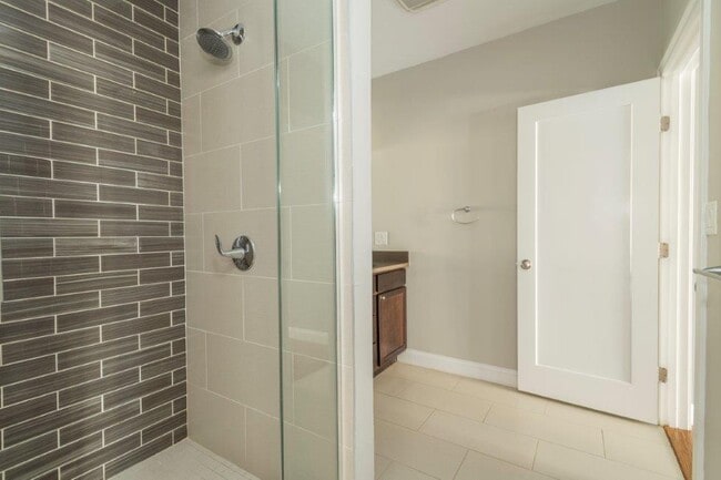 Building Photo - 291 D St