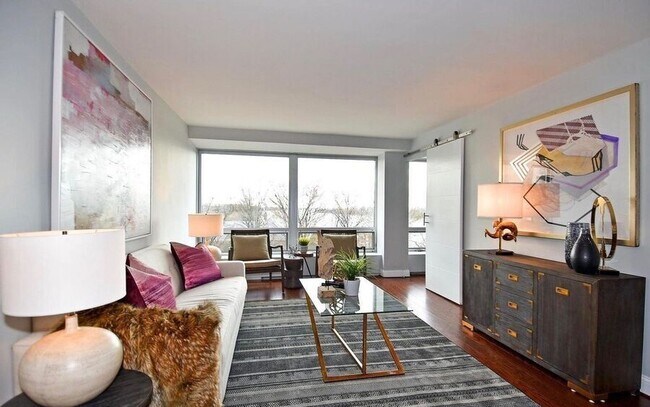Foto del edificio - 1425 4th St SW