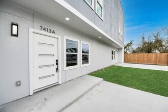 Building Photo - 7413 N Star St