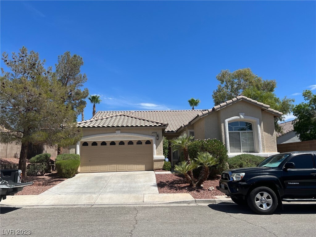 10340 Queensbury Ave, Las Vegas, NV 89135 House Rental in Las Vegas