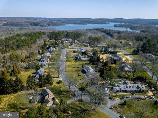 Foto del edificio - 2210 Boxmere Rd