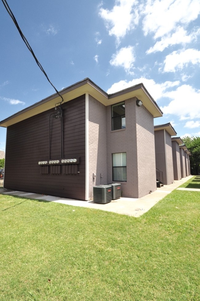 1500 N Carroll Apartments Dallas, TX