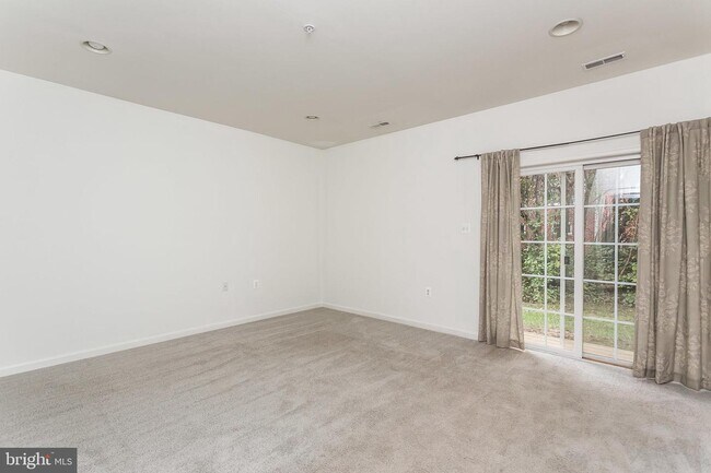 Building Photo - 239 Anvil Way