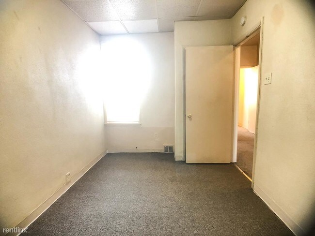 Foto del edificio - 3 br, 1 bath House - 1517 S Dover St