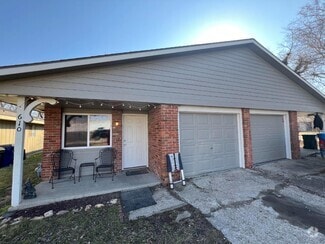 Building Photo - 610 Bremer Dr