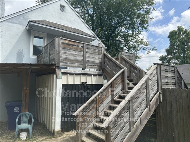 Building Photo - 310 S Parkdale Ave
