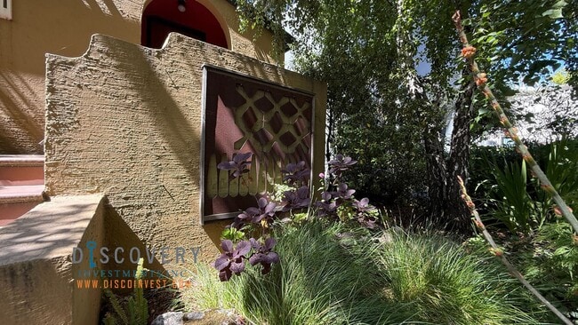 Building Photo - Charming Custom Retreat in Prime Berkeley ...