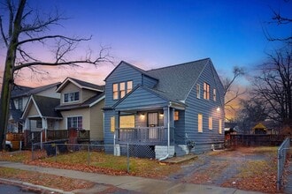 Building Photo - 16189 San Juan Dr