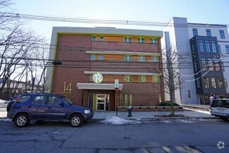 Building Photo - 14 Marion St