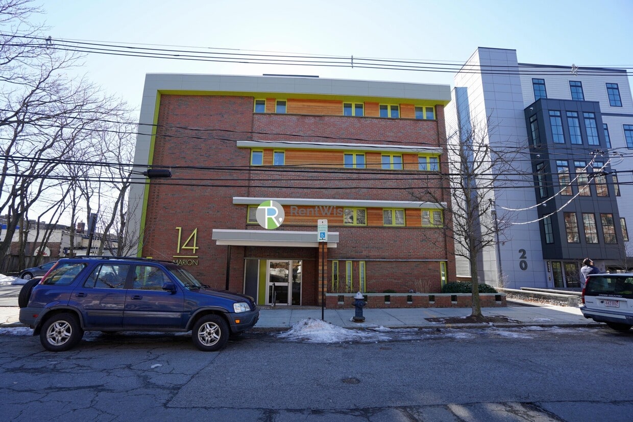 Primary Photo - 14 Marion St