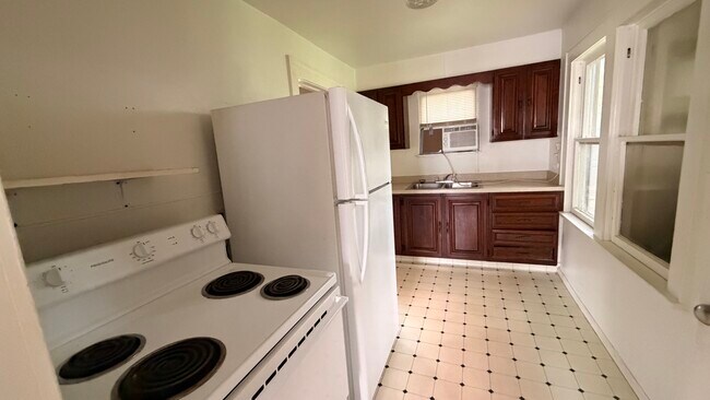 Foto del edificio - 609 N Oklahoma Ave