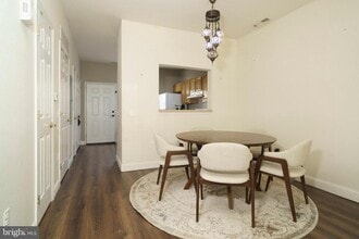 Building Photo - 1205 Clymer St