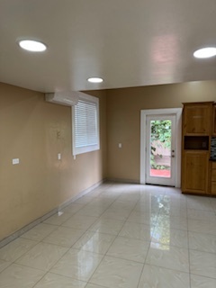Foto del edificio - 1224 N Farris Ave