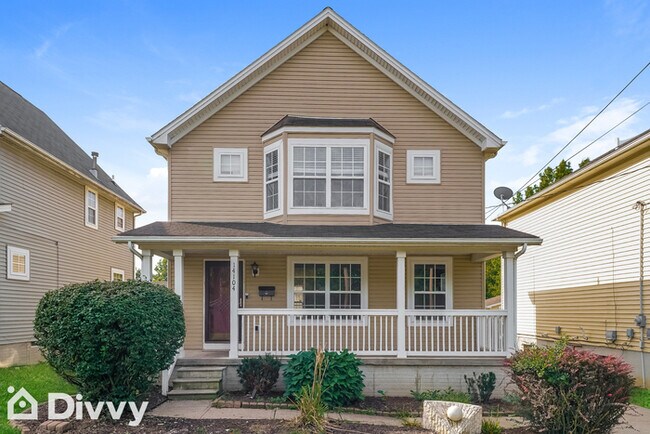 Foto del edificio - 14104 Cranwood Park Blvd
