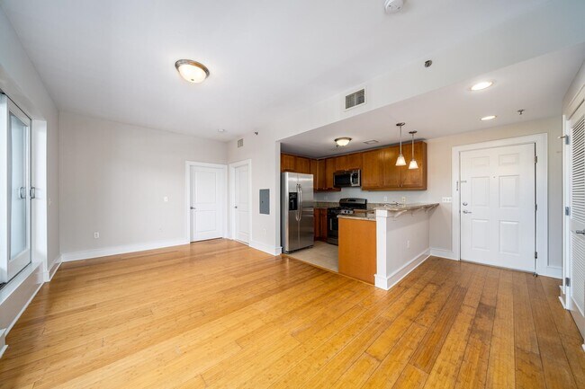 Foto del edificio - 924 Jefferson St