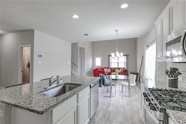 Building Photo - 1506 Autumn Sage Way