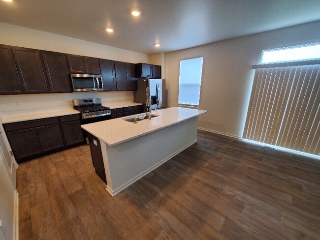 Foto del edificio - 7750 W 105th Pl