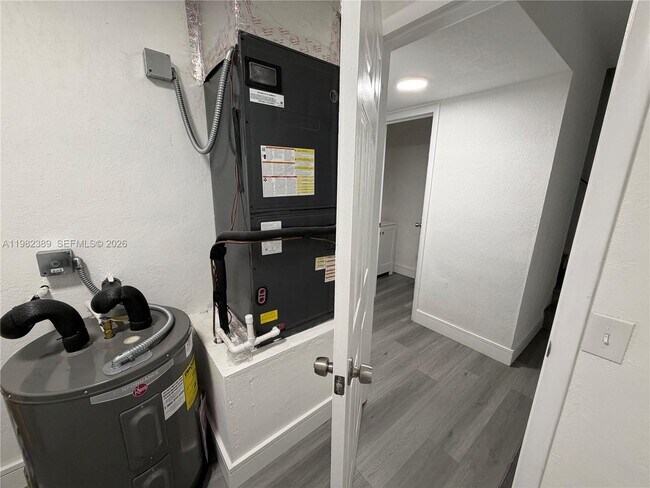 Foto del edificio - 7155 W 2nd Way