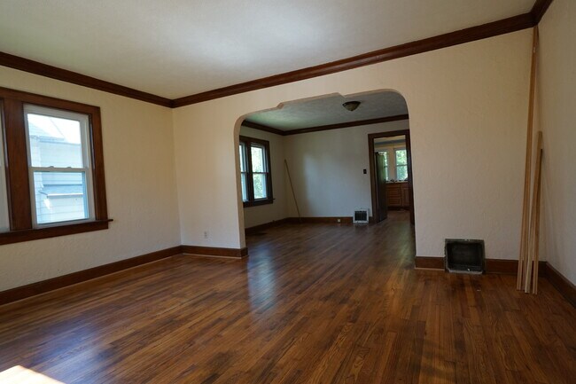 SALA/COMEDOR - 1652 Ethel Ave