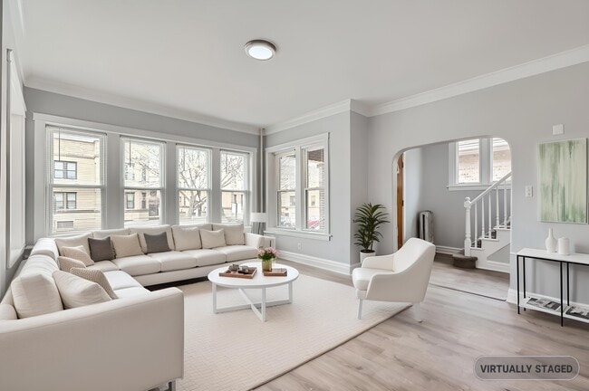 Foto del edificio - 7449 S Vernon Ave