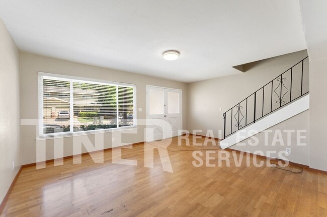 Building Photo - 6167 Oakgreen Cir