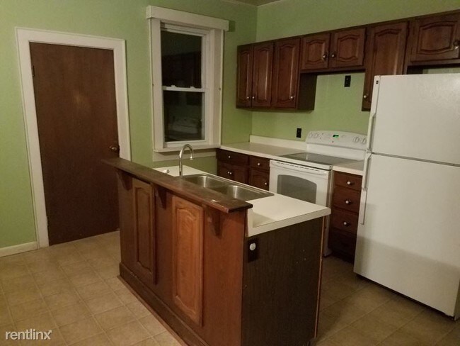 Foto del edificio - 1 br, 1 bath House - 1470 S Barlow Rd