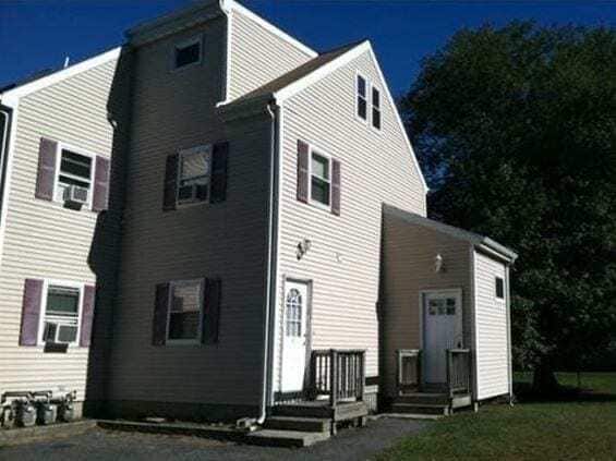 Foto principal - 713 Somerset Ave