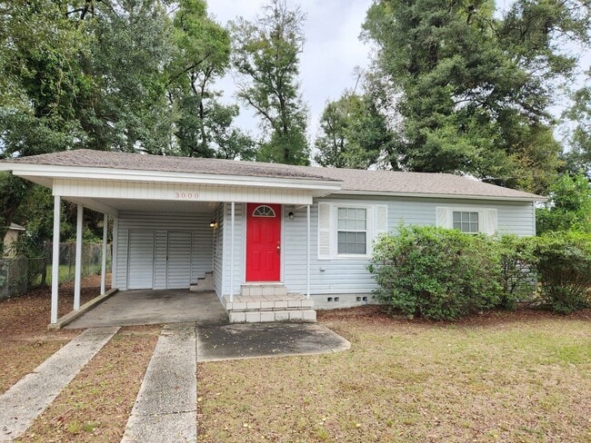 Building Photo - 3000 Torres Ave