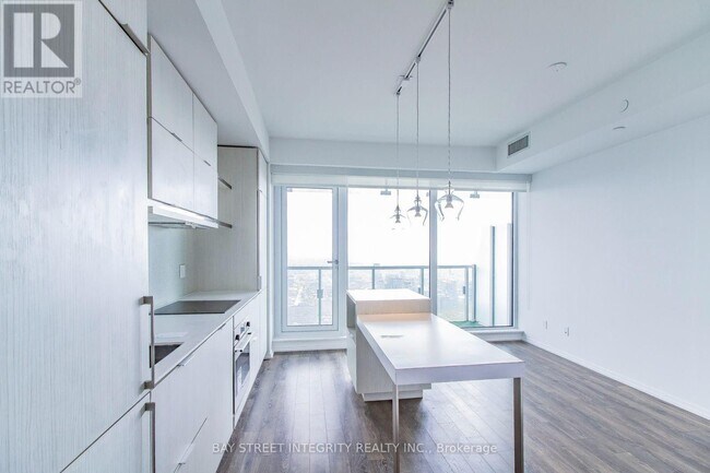 Photo du bâtiment - 197 Yonge St
