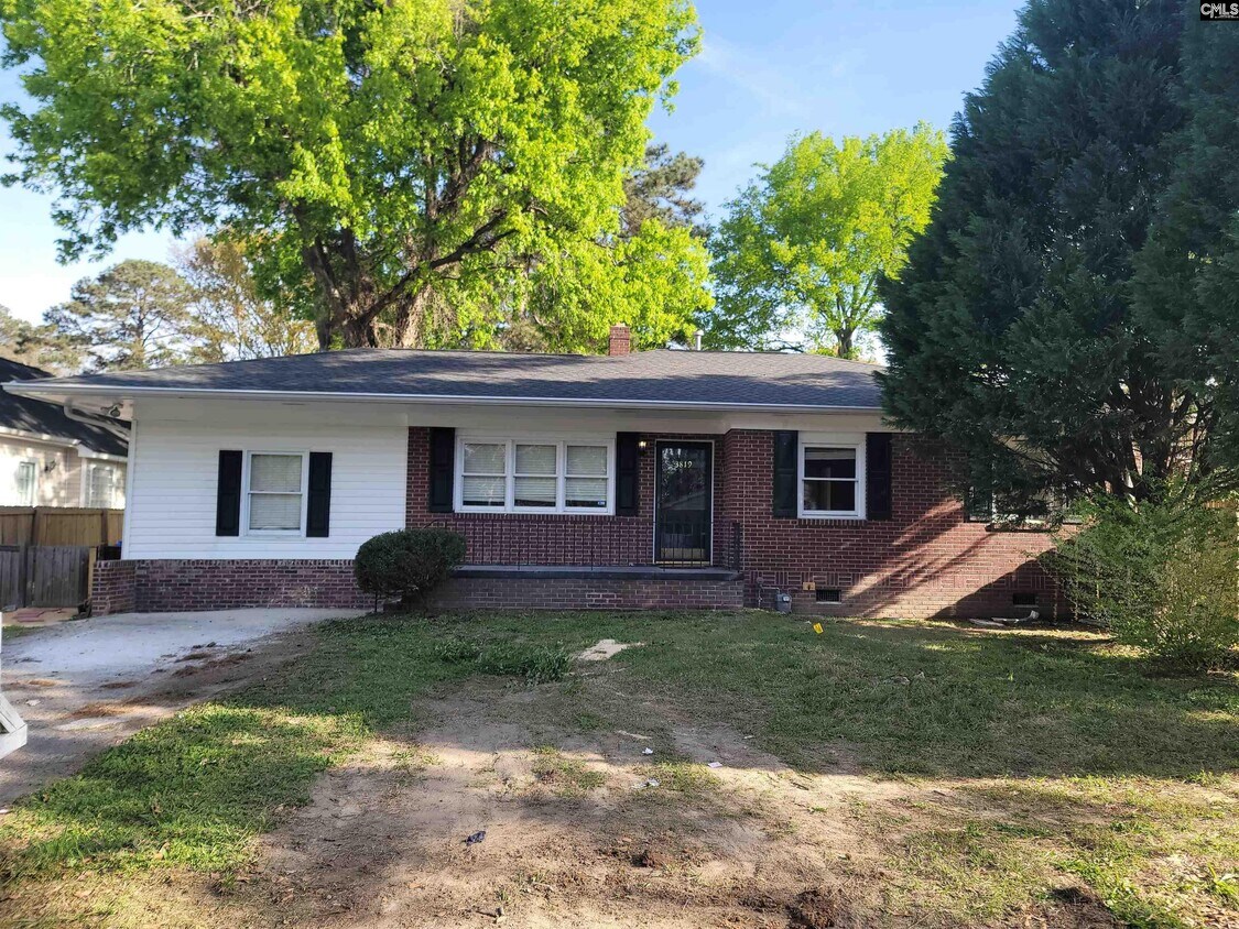 Primary Photo - 3819 Gill St