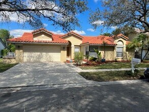 Building Photo - 10601 NW 18th Ct
