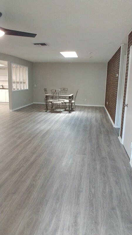 Foto del edificio - 2731 Moss Grove Blvd
