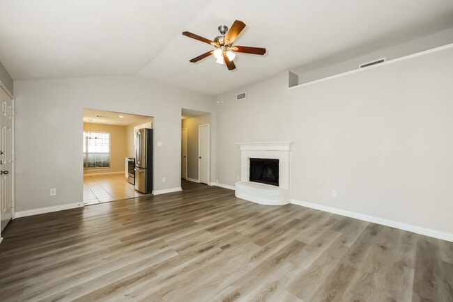 Building Photo - 6417 Longmont Trail