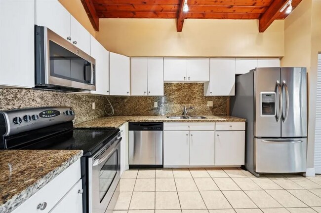 Foto del edificio - 2229 Nova Village Dr