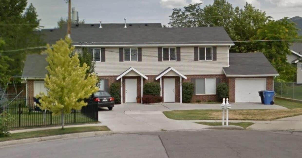 Primary Photo - 2 Bd 1.5 Bath Duplex in Milcreek