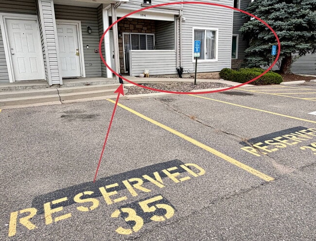 First Floor Corner 2 bed/2bath unit by Buckley SFB! Handicap/Deeded Parking Right in Front! - First Floor Corner 2 bed/2bath unit by Buckley SFB! Handicap/Deeded Parking Right in Front! Apartment
