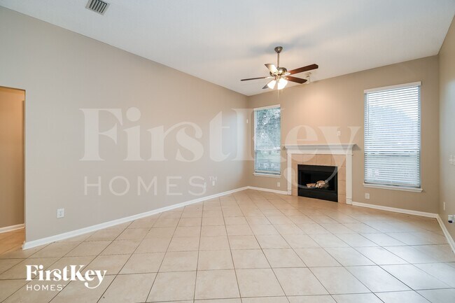 Foto del edificio - 14049 Red Rock Lake Dr