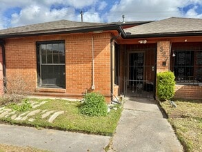 Building Photo - 3527 Rosedale St