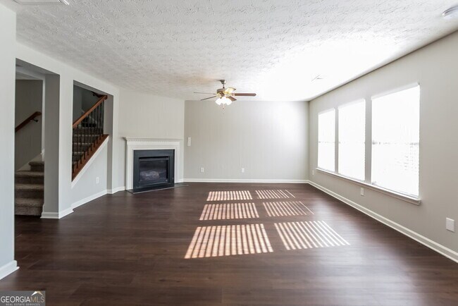 Building Photo - 15 Candy Lilly Ln
