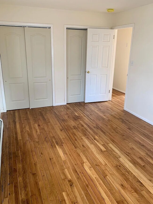 Foto del edificio - 119 Jackson Ave