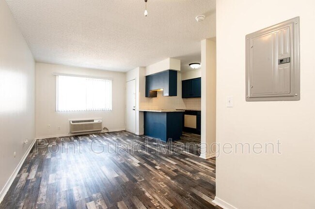 Foto del edificio - 2739 N Amidon Ave