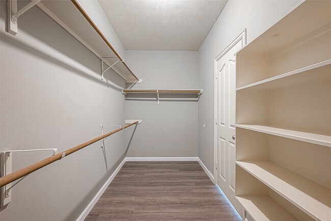 Building Photo - 19903 Diamond Hills Ln