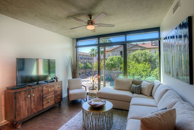 Building Photo - Highrise 1 Bedroom at Portland on the Park