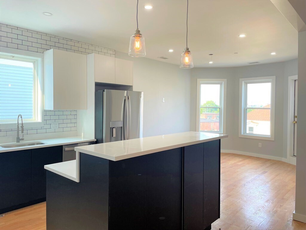 32 Linden St Unit 1, Boston, MA 02134 Apartments in Boston, MA